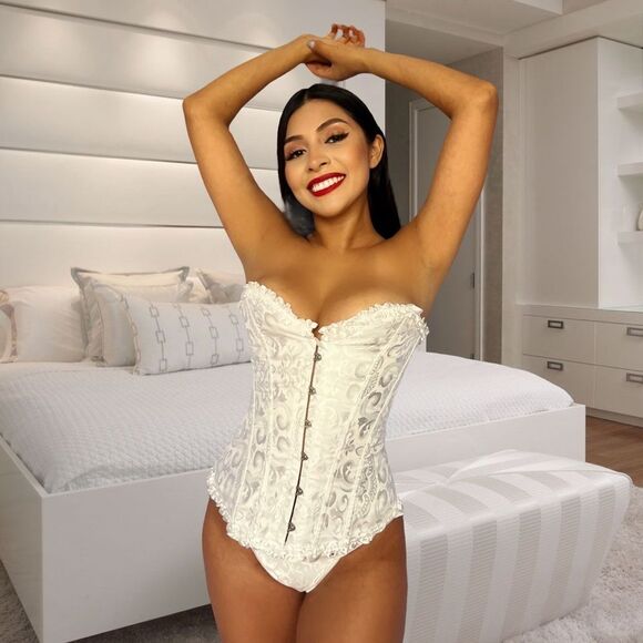 White Strapless Bridal Corset - Picture 3 of 12